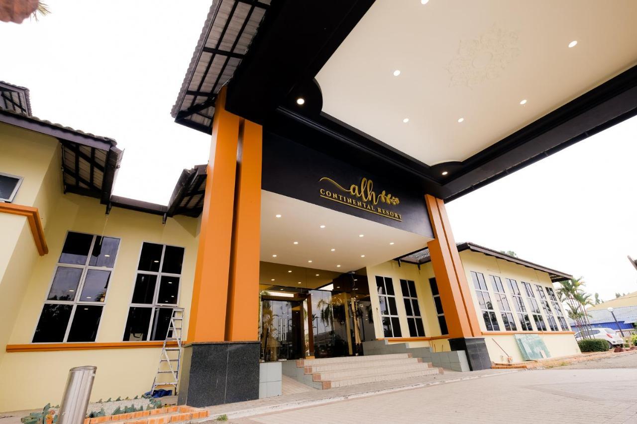 Super Oyo Capital O 90146 Alh Continental Resort Karak Εξωτερικό φωτογραφία